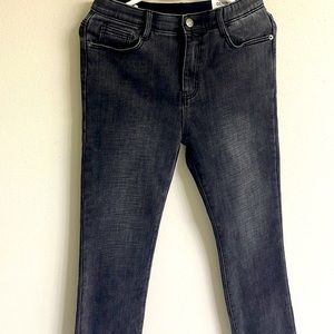 Women’s warm jeans by Justone’s.